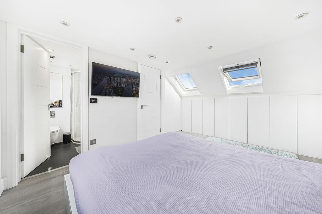 Photo 27- click for photo gallery